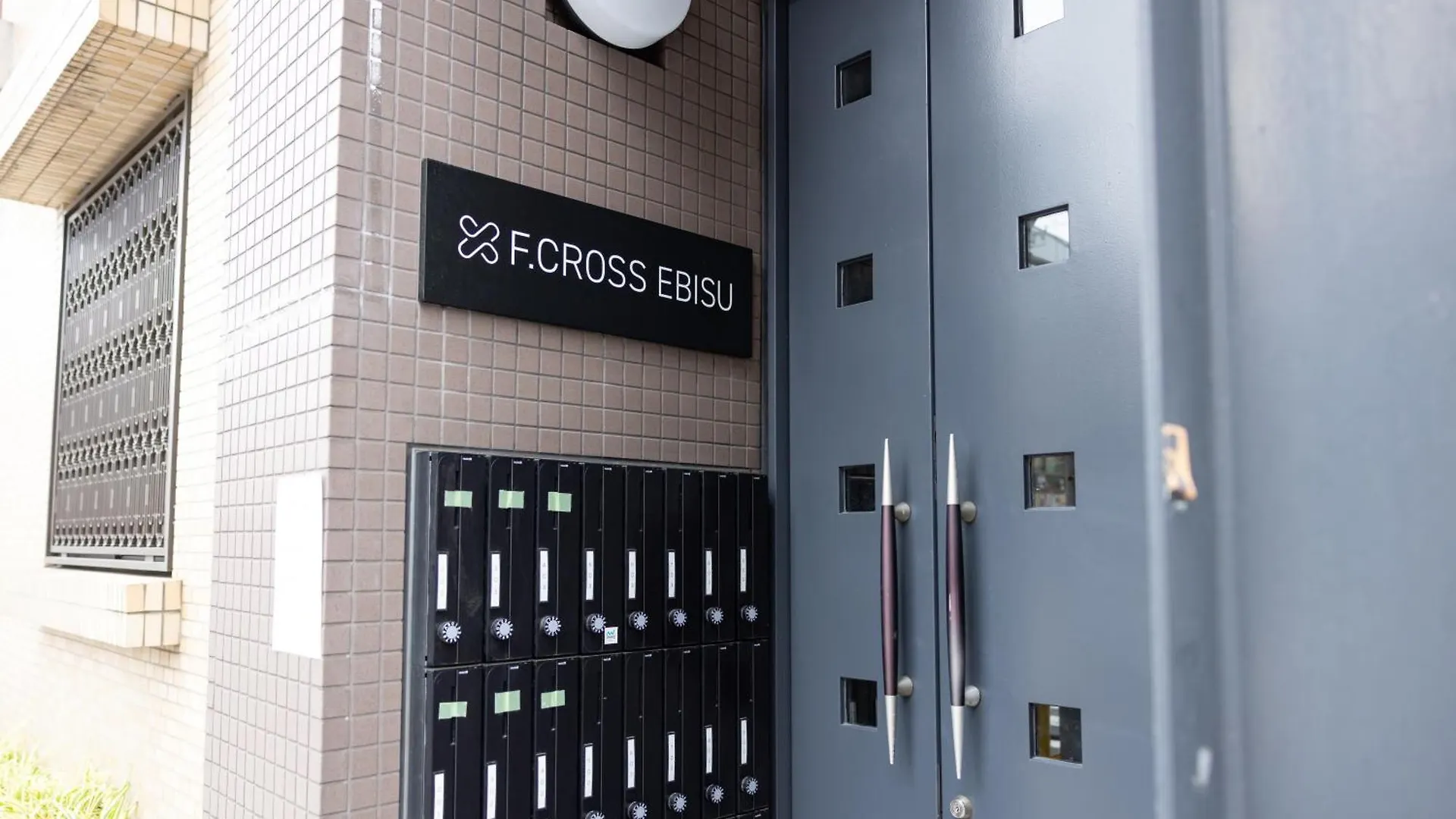 大阪市F Cross Ebisuアパートメント 0*, 大阪市